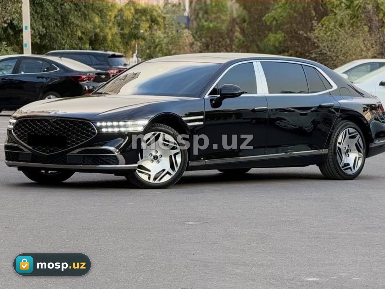 GENESIS G90 LONG (LIMOUSINE)